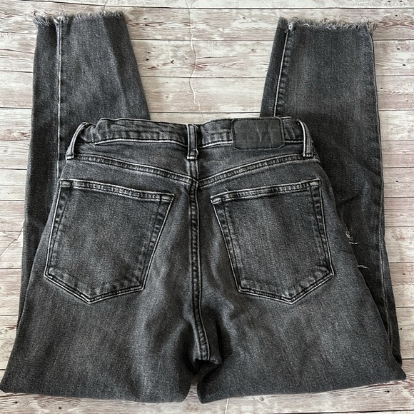 Lucky Brand High Rise Drew Mom Button Fly Jean Fredericksburg Ct Distressed Grey - Picture 10 of 14